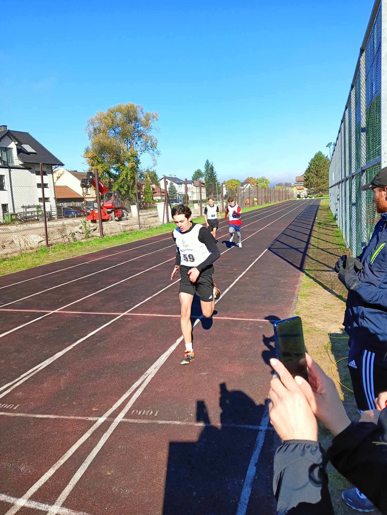 Zdjęcie Indywidualna Liga Lekk Ch 09-2024 (6)6292e8bd-03e8-40dd-8a86-4ed26bcb4971.jpg w galerii Szkolna Indywidualna Liga Lekkoatletyczna